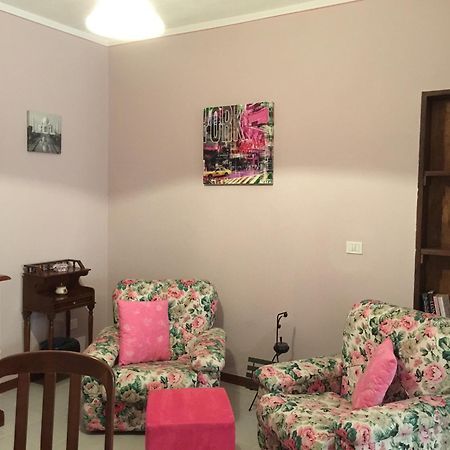 Aparthotel Il Porto Tuoro sul Trasimeno Camera foto