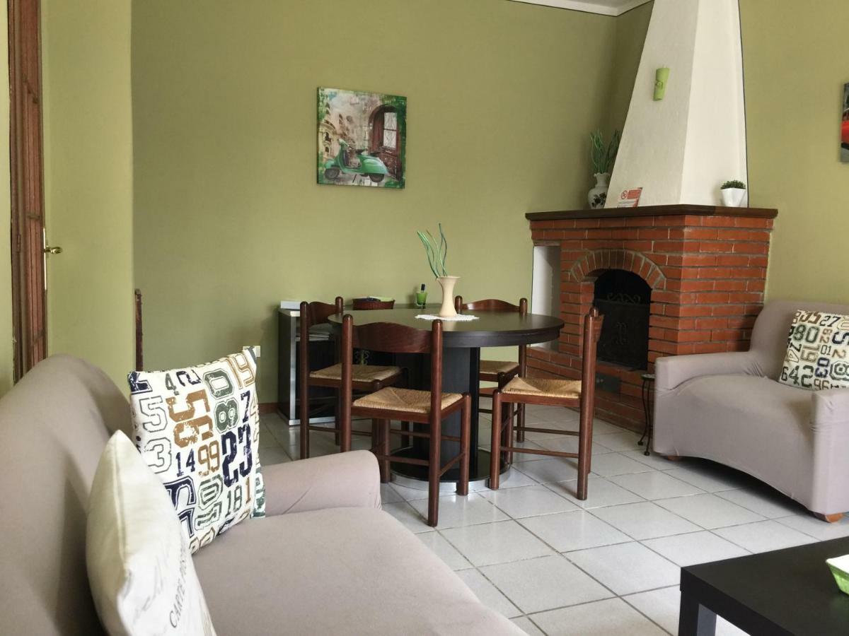Aparthotel Il Porto Tuoro sul Trasimeno Esterno foto